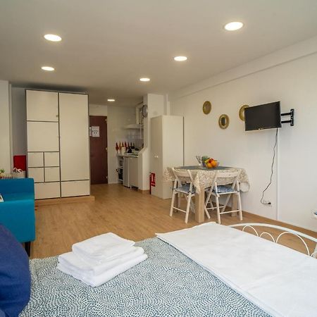 Apt. P/3 10' From The Beach W/Wifi In 토레몰리노스 외부 사진